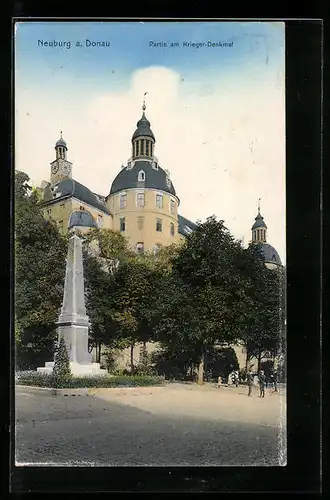 AK Neuburg a. Donau, Partie am Krieger-Denkmal