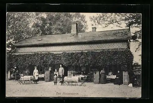 AK Lütjenburg, Gathof Hessenstein mit Wirtsfamilie und Gästen