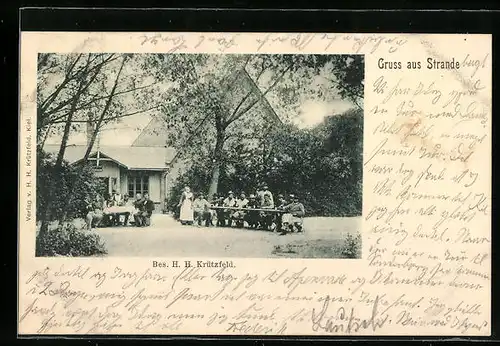 AK Strande, Gasthaus von H. H. Krützfeld, Foto mit Personal