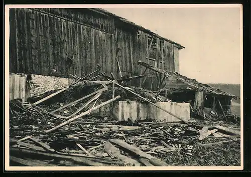 AK La-Chaux-de-Fonds, Cyclone du 23 Aout 1934, Ferme Hauri détruite, Zerstörtes Haus nach Unwetter
