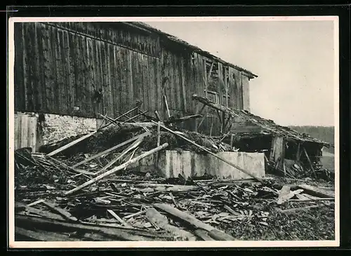 AK La-Chaux-de-Fonds, Cyclone du 23 Aout 1934, Ferme Hauri détruite, Zerstörtes Haus nach Unwetter