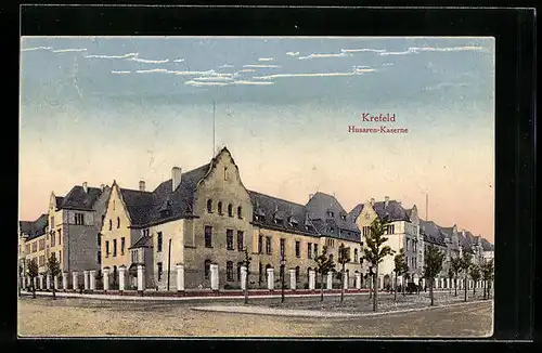 AK Krefeld, Die Husaren-Kaserne