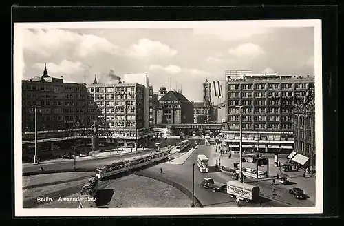 AK Berlin, Alexanderplatz mit Kaufhaus Wertheim und Strassenbahn