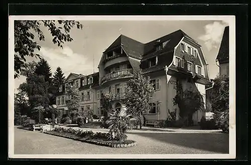 AK Hinterzarten, Blick zum Hotel Adler