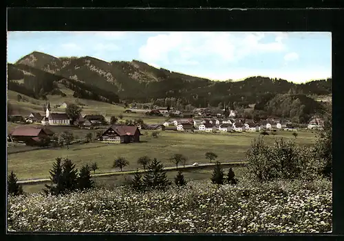 AK Kleinweiler-Hofen, Gesamtansicht mit Bergrücken