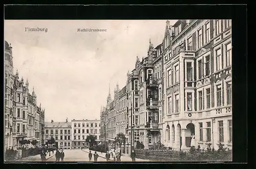 AK Flensburg, Mathildenstrasse mit Kindern