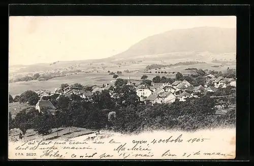 AK Gorgier, Gesamtansicht mit Feldern und Berg