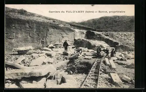 AK Val-D`Amby, Arbeiter im Steinbruch bei einer Pause, Bahnschienen