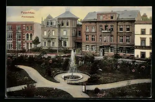 AK Patschkau, Promenade mit Anlagen und Springbrunnen