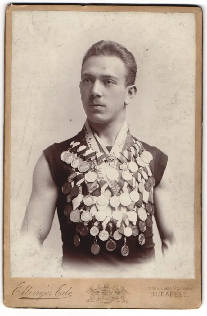 Fotografie Ellinger Ede, Budapest, Alfréd Hajós, Olympiasieger 1896, Fussballspieler und Trainer, Architekt, Autograph 0