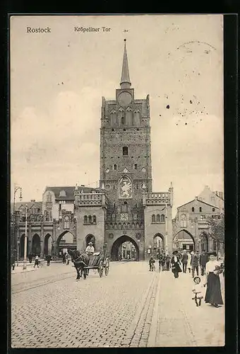 AK Rostock, Pferdekutsche am Kröpeliner Tor