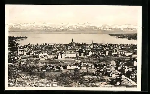 AK Konstanz a. B., Ortsansicht vom Flugzeug aus