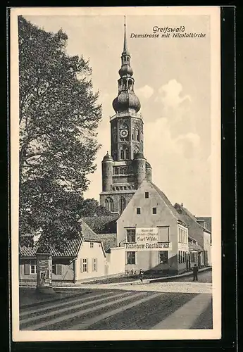 AK Greifswald, Domstrasse mit Nicolaikirche und Rubenow-Restaurant C. Wilde