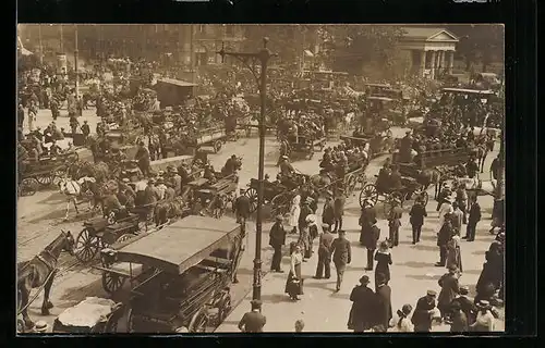 AK Berlin, Verkehrsstreik in der Stadt, überfüllte Strassen, Arbeiterbewegung