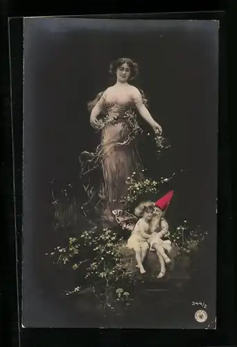 AK Junge Frau im Kleid mit Elfe und Zwerg