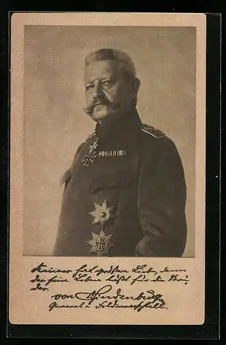 AK Portrait Generalfeldmarschall Paul von Hindenburg in Uniform mit Ordenspange & Eisernes Kreuz