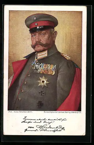 AK Portrait Generalfeldmarschall Paul von Hindenburg in Uniform mit vielen Orden