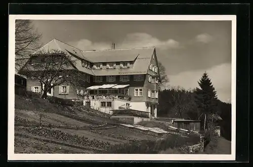 AK St. Peter /Schwarzw., Haus Lindenberg mit Beeten