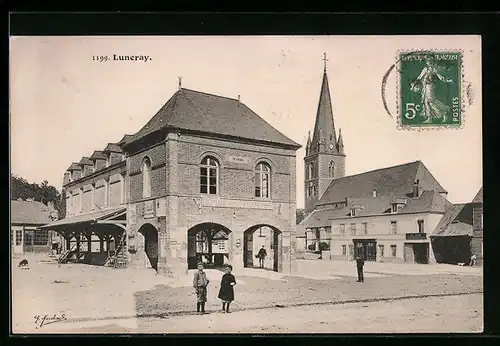 AK Luneray, La Place, l`Eglise