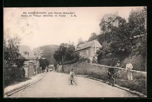 AK Saint-Adrien, Sortie du Village (direction de Paris)