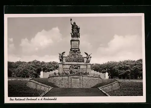 AK Rüdesheim, National-Denkmal a. d. Niederwald