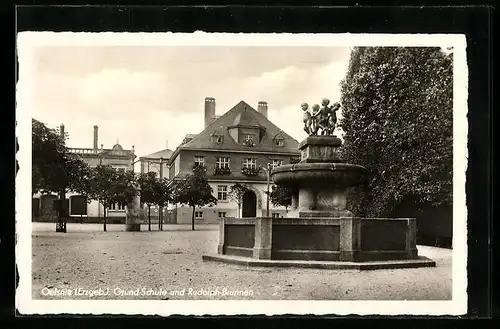 AK Oelsnitz / Erzgeb., Grund-Schule und Rudolph-Brunnen