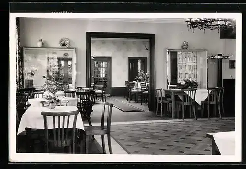 AK Eslohe (Sauerland), Cafe und Gasthaus Zum Jägerhof, Innenansicht