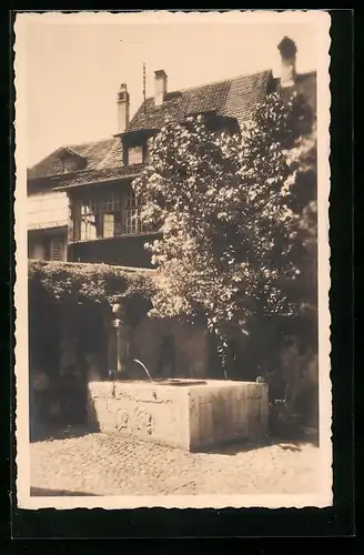 AK Zofingen, Rathaushof mit Brunnen