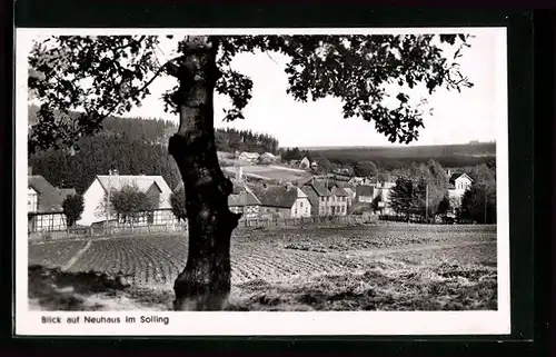 AK Neuhaus i. Solling, Ortsansicht aus der Ferne