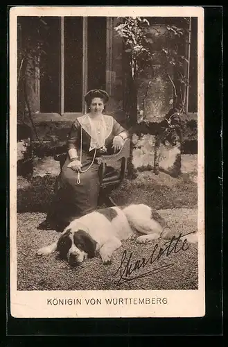 AK Charlotte von Württemberg mit Hund