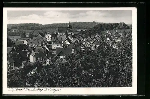 AK Freudenberg Kr. Siegen, Ortsansicht mit Blick auf die Kirche