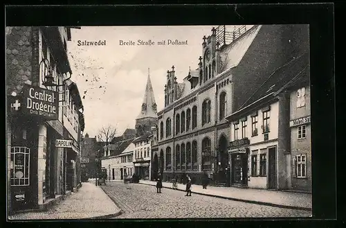 AK Salzwedel, Breite Strasse mit Postamt