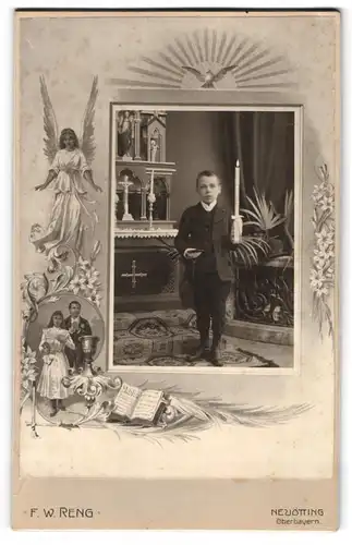 Fotografie F. W. Reng, Neuötting, junger Knabe zur Erstkommunion mit langer Kerze und Bibel