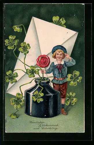 AK Junge grüsst mit Kleeblatt und Brief