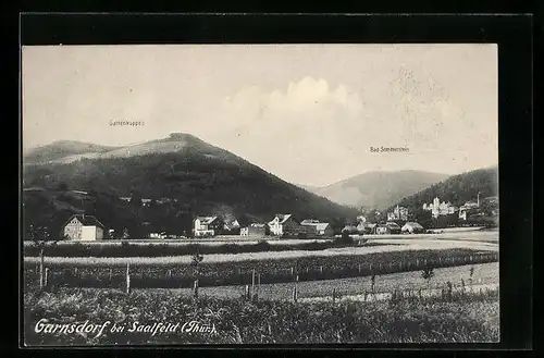 AK Garnsdorf bei Saalfeld, Ortsansicht mit Gartenkuppen und Blick nach Bad Sommerstein