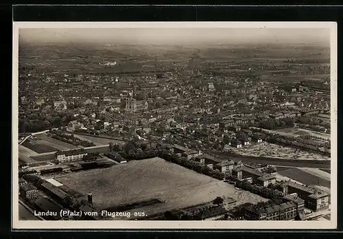 AK Landau /Pfalz, Totalansicht vom Flugzeug aus