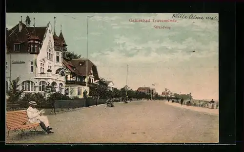 AK Travemünde, Ostseebad, Strasse Strandweg mit Pension Strandhaus Herker