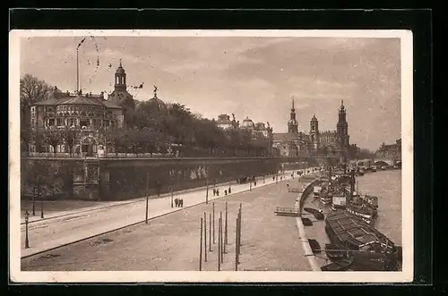 AK Dresden, Gasthaus Königliches Belvedere mit Strassenpartie