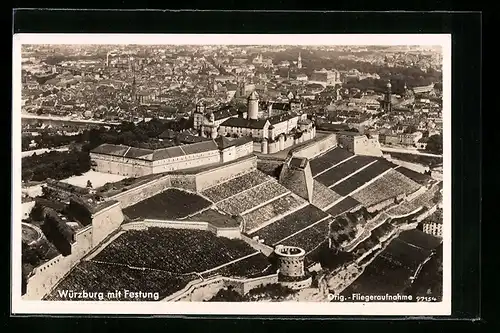 AK Würzburg, Teilansicht mit Festung, Fliegeraufnahme