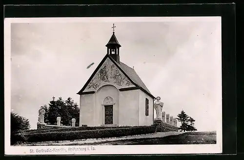 Foto-AK Reifenberg i. Ts., St. Gertrudis-Kapelle
