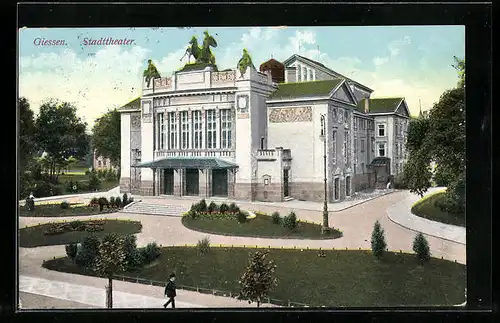 AK Giessen, Anlagen am Stadttheater
