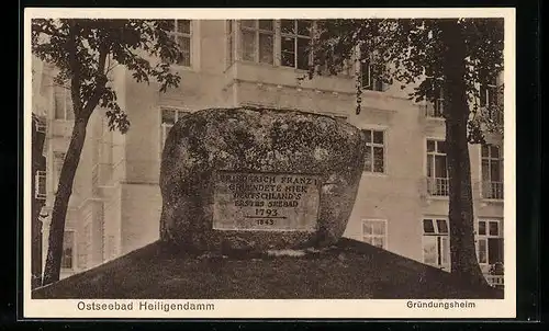 AK Heiligendamm /Ostsee, Gründungsheim mit Gedenkstein