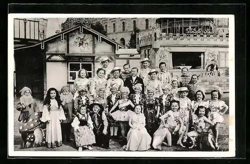 AK C. H. Schäfers Midgets, Liliputaner in Kostümen