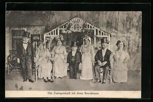 AK Die Zwergenstadt mit ihren Bewohnern, Liliputaner