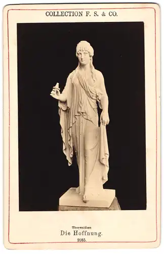 Fotografie Collection F. S. & Co., Ort unbekannt, Statue: Die Hoffnung, nach Thorwaldsen