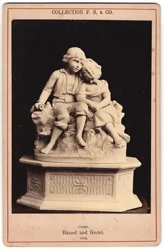 Fotografie Collection F. S. & Co., Ort unbekannt, Statue: Hänsel und Gretel, nach Cauer