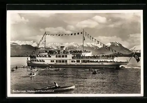 AK Motorschiff Deutschland in Flaggengala auf dem Bodensee
