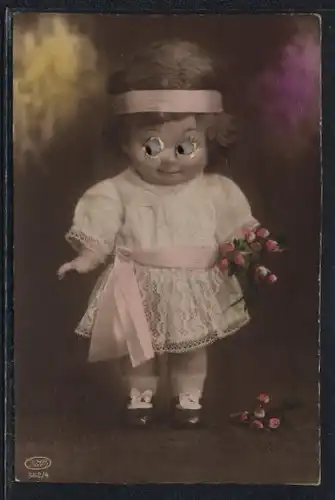 Glasaugen-AK Püppchen mit Rosen und Glasaugen