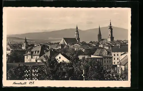 AK Neustadt /OS, Panoramablick auf den Ort