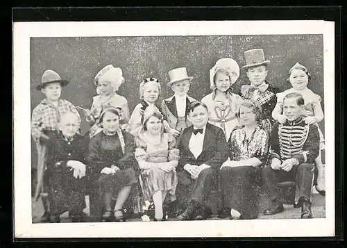 AK Schippers and Vanderville`s Midget Circus, Liliputaner